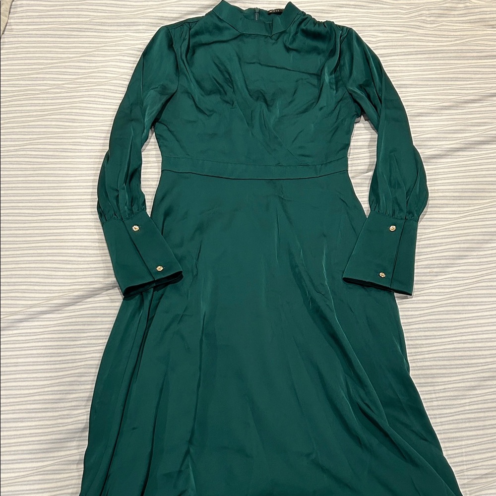 MOTF Deep Green Long Sleeve Dress